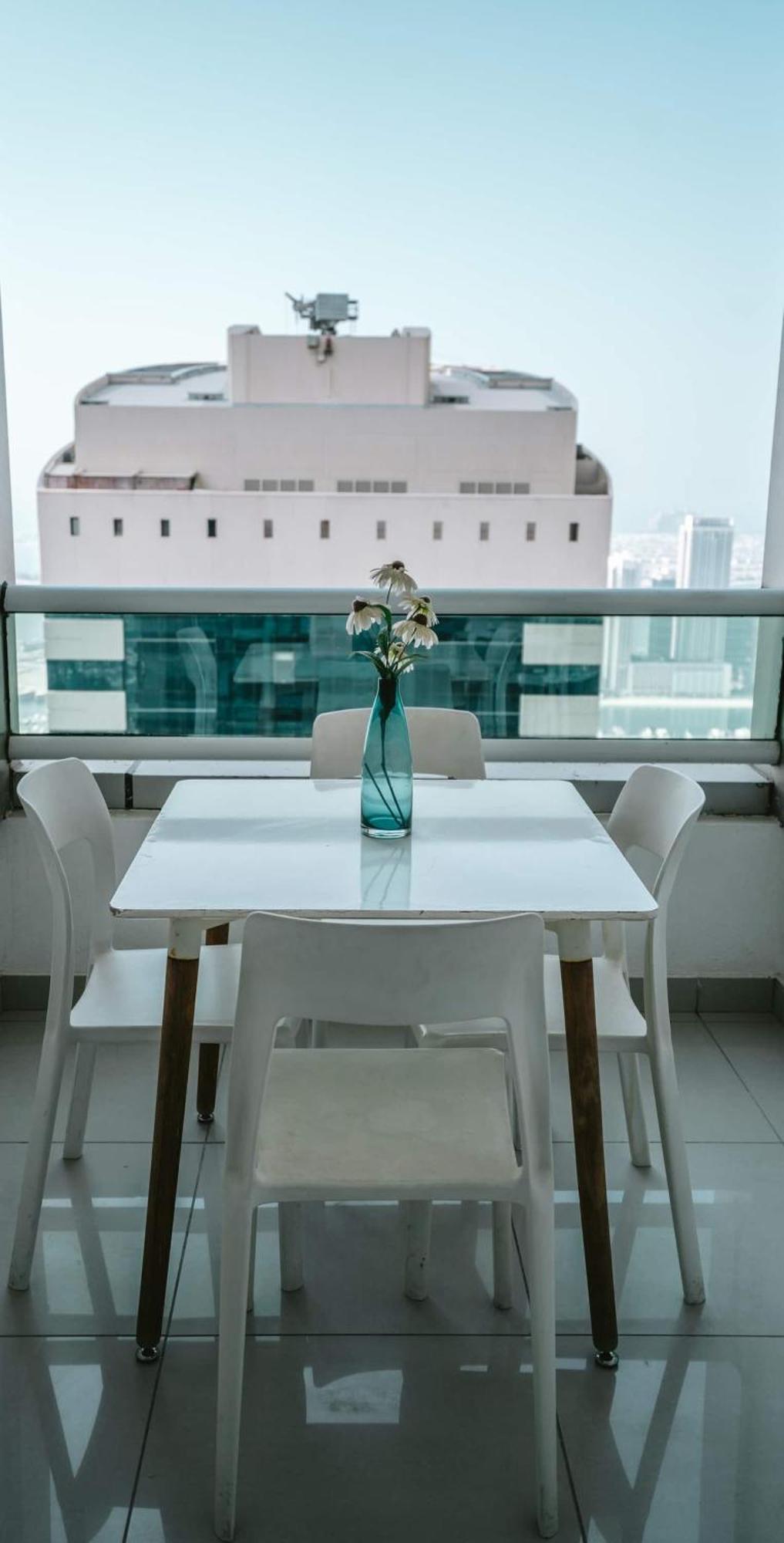 Wake Up To Sea Views In A Blue Lush Home On 51St Dubai Exterior photo