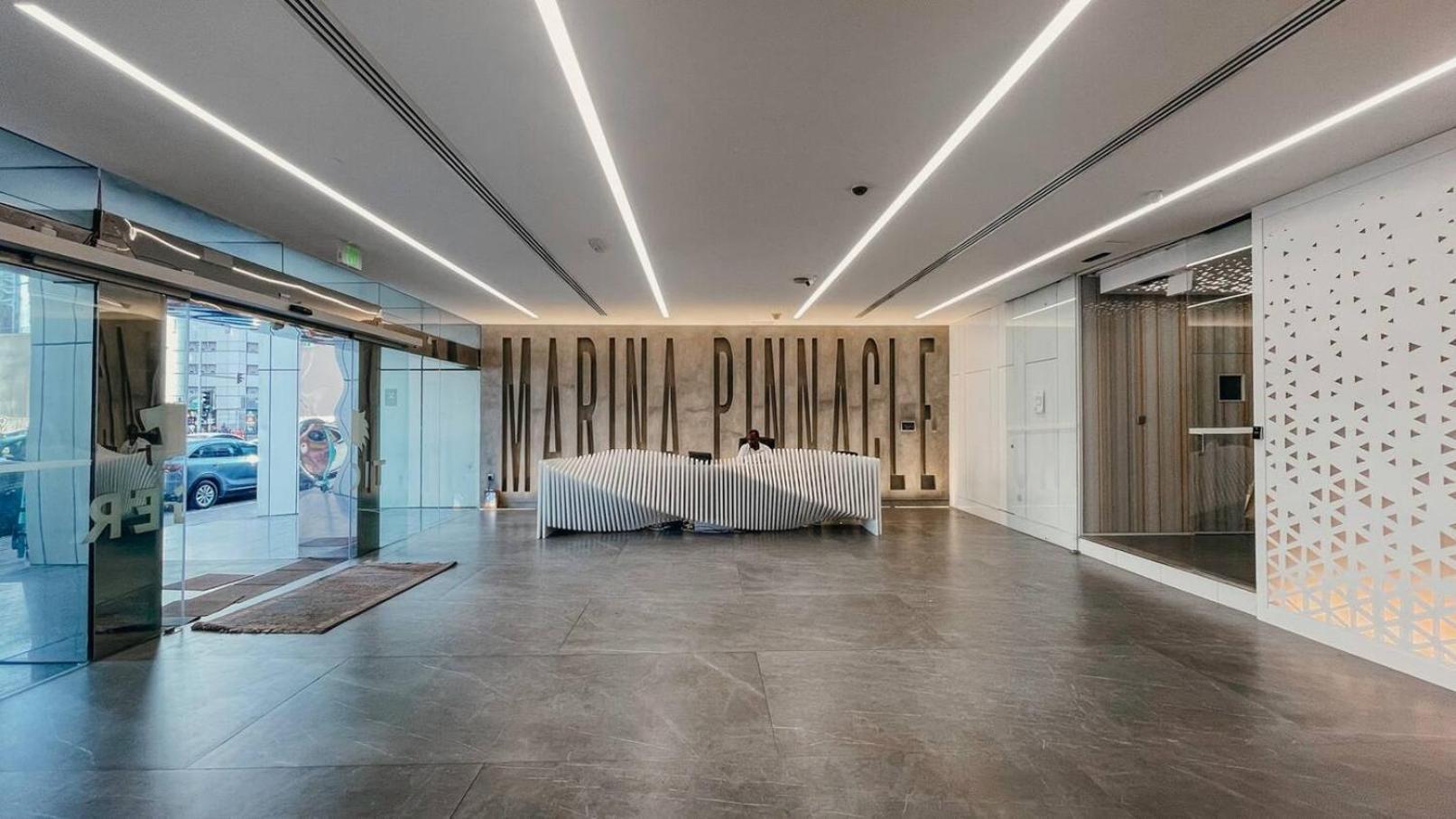 Wake Up To Sea Views In A Blue Lush Home On 51St Dubai Exterior photo